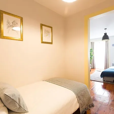 Ola - Rato Iii * Lisboa