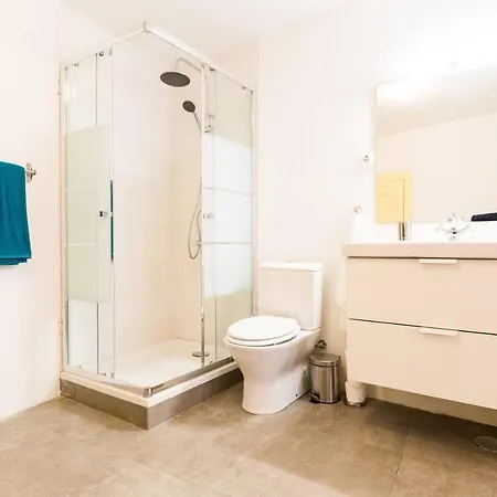 Ola - Rato Iii * Lisboa